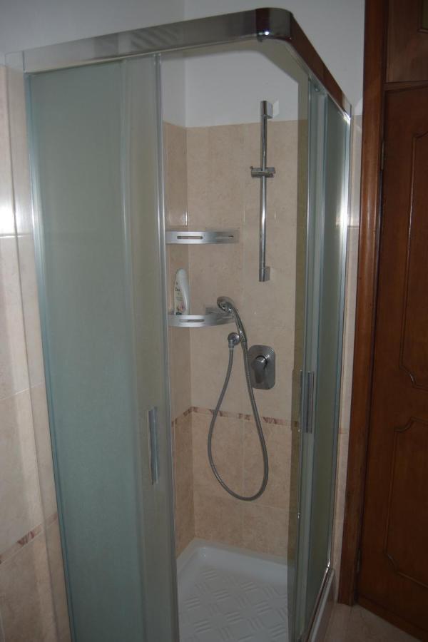 Apartamento Al Salice Tranquillita Nel Verde Via Amendola 24 Busto Arsizio Exterior foto